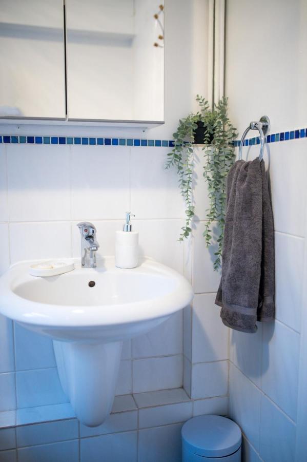 Exclusive Offers L Last-Minute Specials L Parking Free L Double Bed House L Uk L Gaming Room L Komfy 3 Bedroom Cottage With Riverview L Perfect For Short Or Long Stays Reading Dış mekan fotoğraf